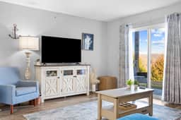 Side by Side Spacious Condos! Sleeps 16