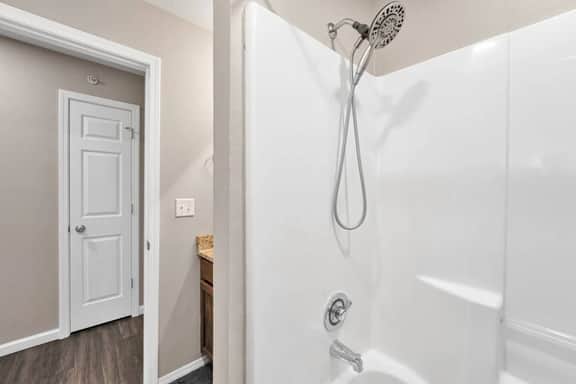 3 Bedroom close to the Strip