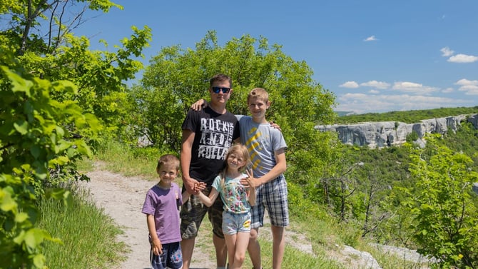 Blog - Father's Day Weekend in Branson 2026: Shows, Dining & Family Stays